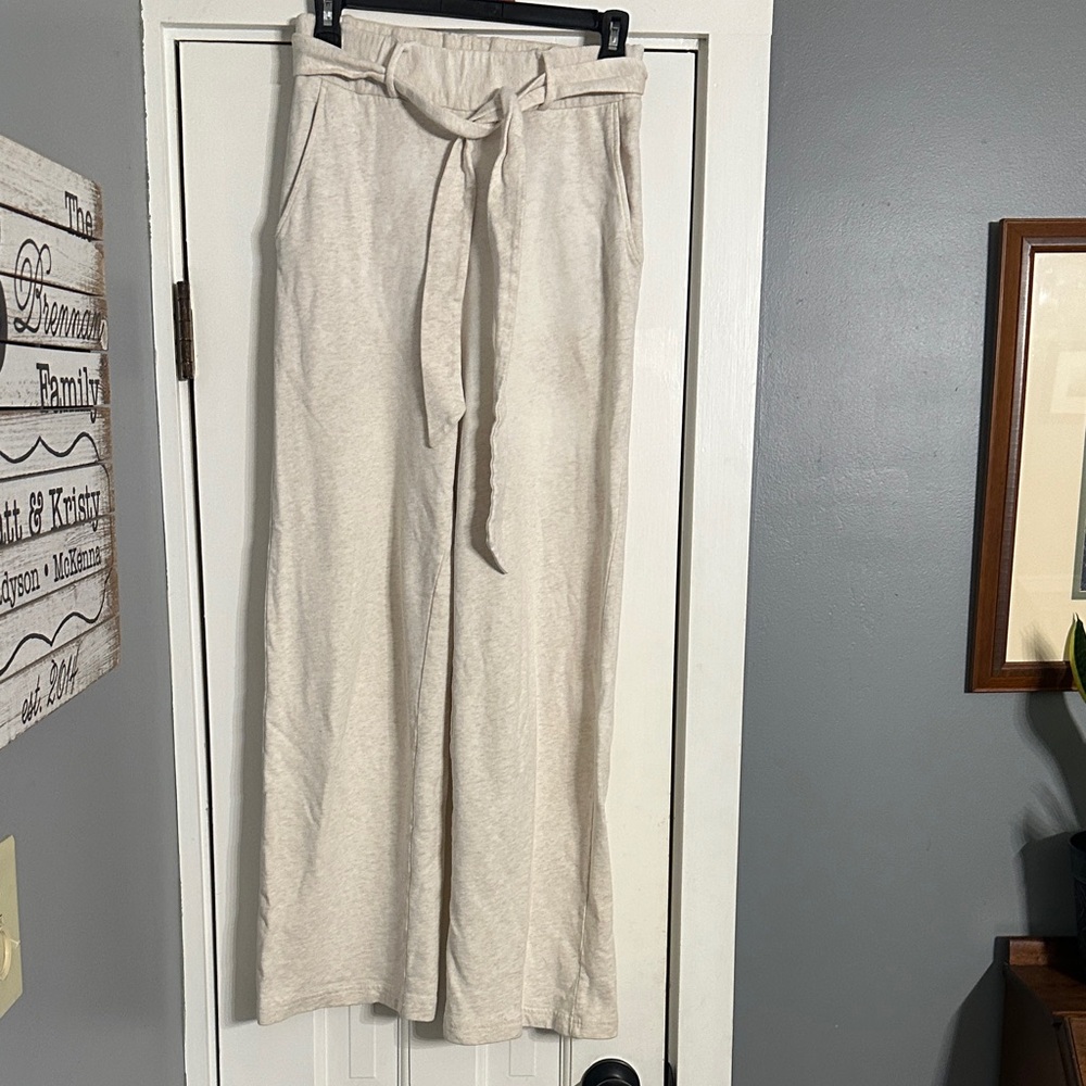 & Other Stories Wide Leg Belted Sweatpants in Heathered Cream